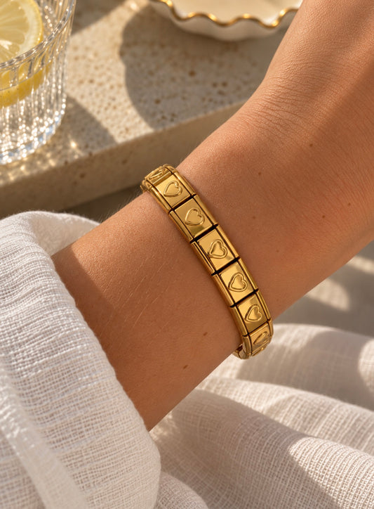 Gold heart bracelet