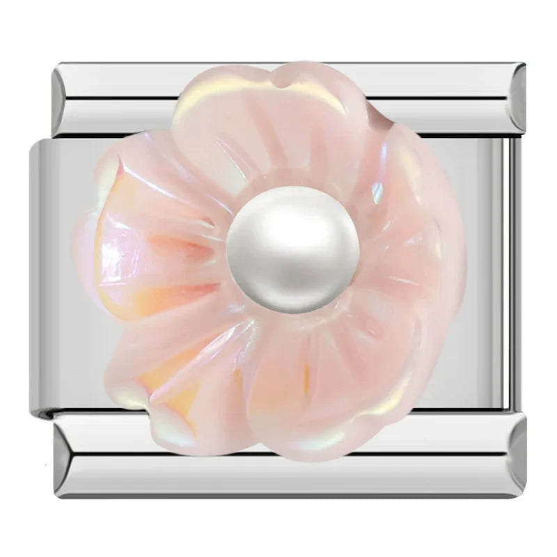 Flower with pearl